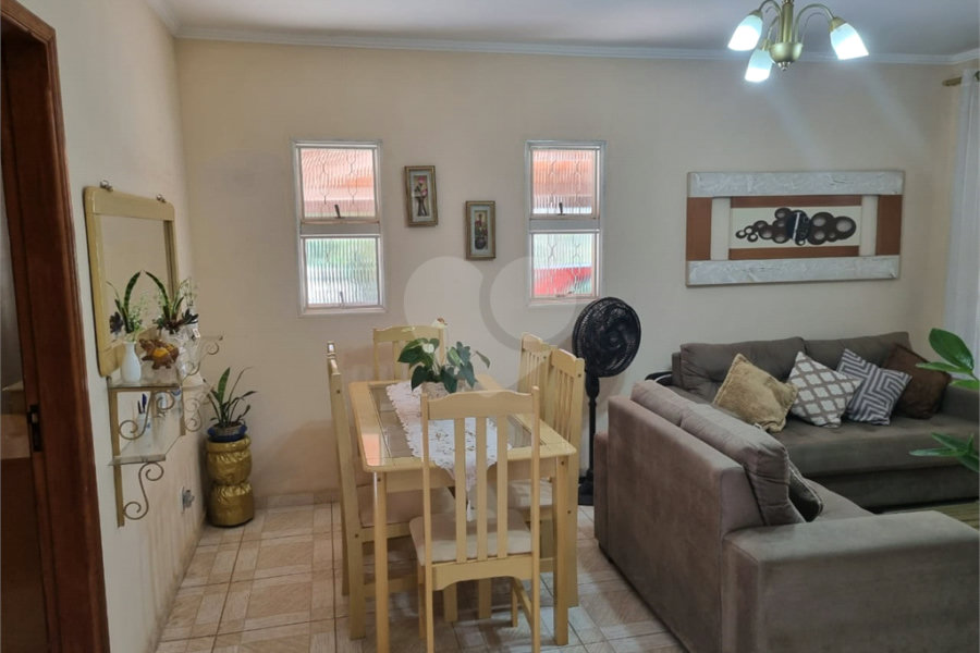 Casa Térrea à venda com 3 quartos no Centro, Serra Negra, SP