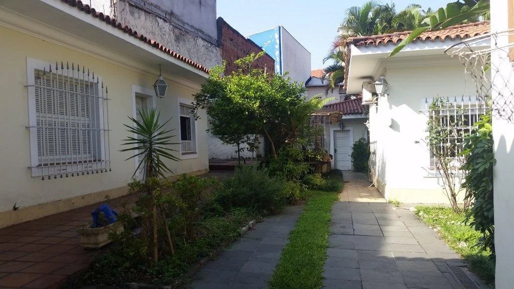 Casa à venda com 3 quartos, sendo 1 suíte, em Butantã, São Paulo, SP