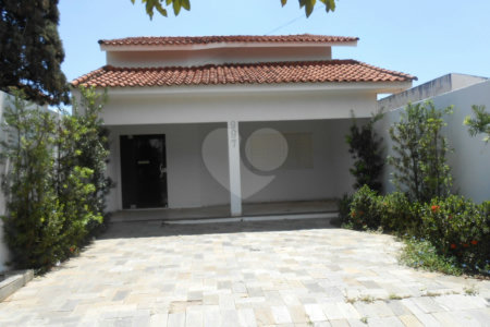 Casa à venda com 3 quartos, sendo 1 suíte, no Centro, Três Lagoas, MS