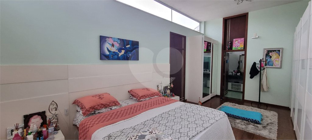 Casa à venda com 5 quartos, sendo 2 suítes, no condomínio Swiss Park, São Bernardo do Campo - SP