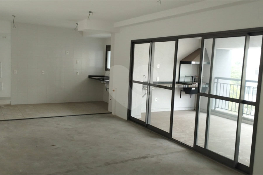 Apartamento à venda ou para alugar com 3 suítes em Mooca, São Paulo, SP