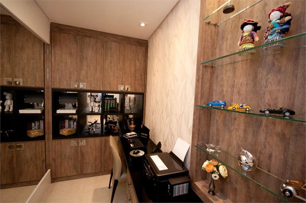 Apartamento à venda com 4 quartos, sendo 3 suítes, em Vila Romana, São Paulo, SP