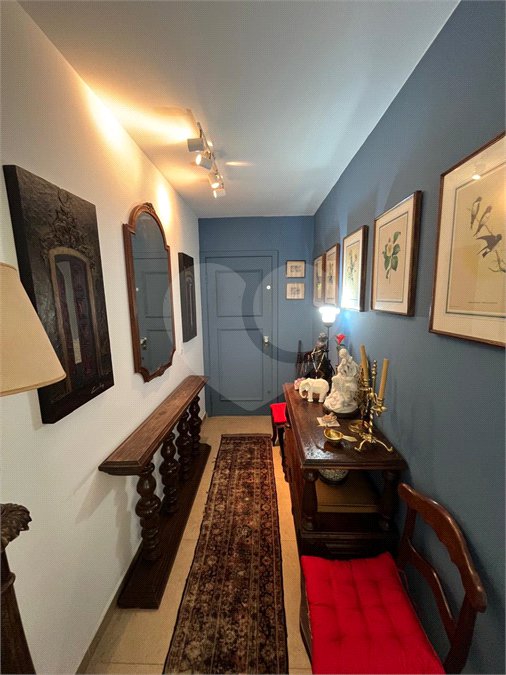 Apartamento à venda com 3 quartos, sendo 2 suítes,  em Jardim Paulista, São Paulo, SP