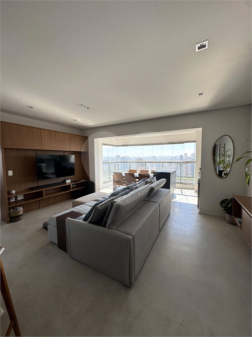 Apartamento à venda com 2 suítes em Jardim das Acácias, São Paulo, SP