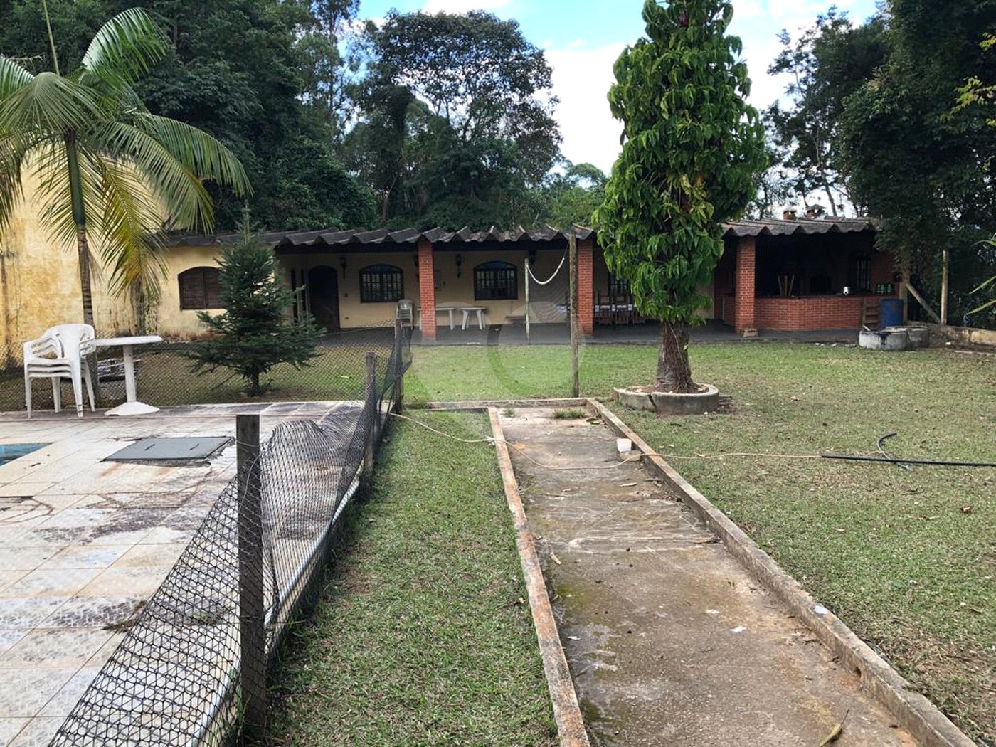 Casa Térrea à venda com 3 quartos, sendo 1 suíte,  em Olho D'água, Mairiporã, SP