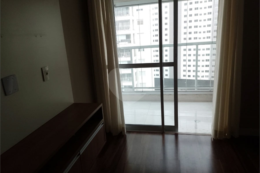 Apartamento à venda com 2 quartos, sendo 1 suíte, em Barra Funda, São Paulo, SP