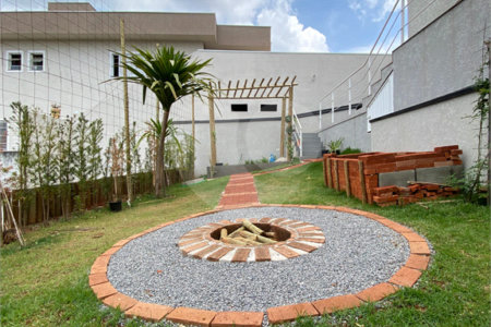 Sobrado à venda com 3 quartos, sendo 1 suíte, em Jardim do Lago, Atibaia, SP
