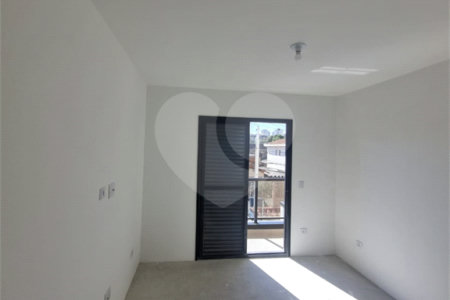Sobrado à venda com 3 quartos, sendo 1 suíte, em Vila Romero, São Paulo, SP