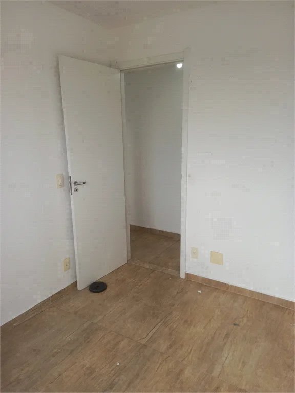 Apartamento à venda com 2 quartos em Jardim Taboão, São Paulo, SP
