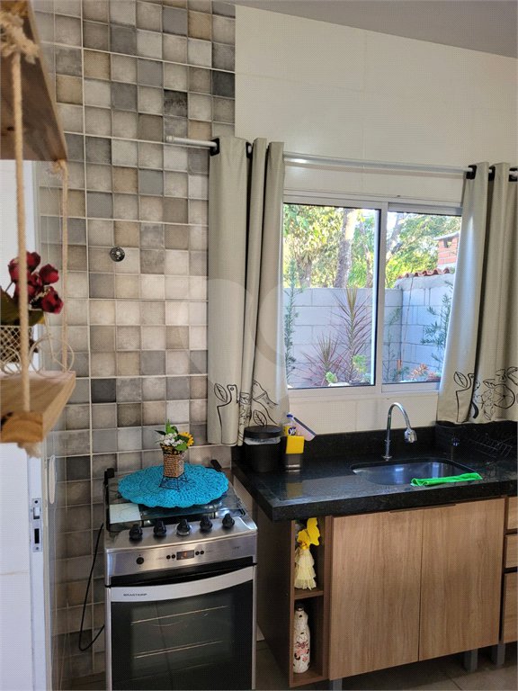 Casa à venda com 2 quartos no condomínio Acapulco, Atibaia - SP