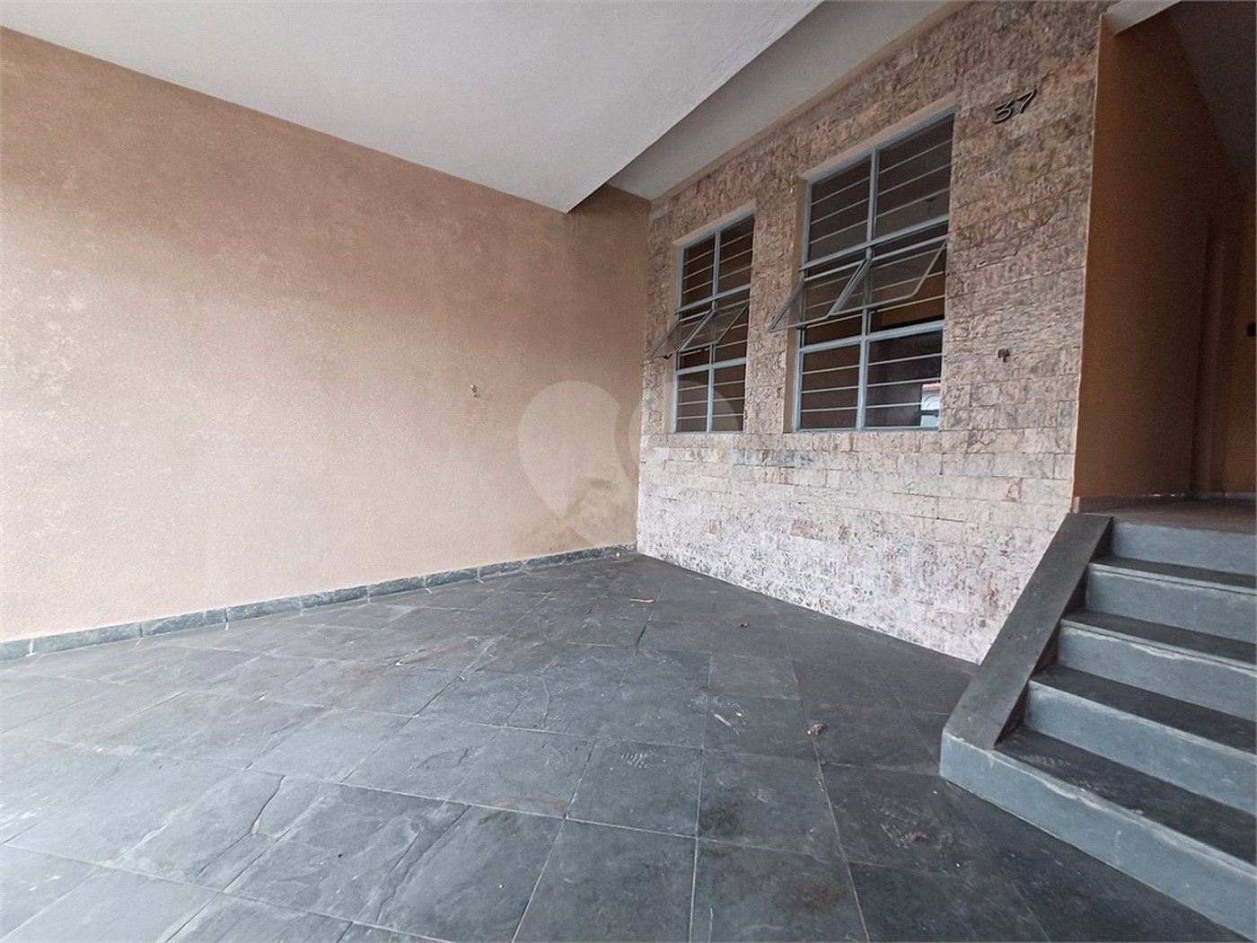 Sobrado à venda com 2 quartos em Jardim Guaíba, Sorocaba, SP