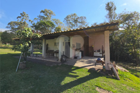 Chácara à venda com 4 quartos em Residencial Chácara da Planície, Sorocaba, SP