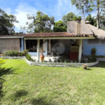 Chácara à venda com 3 quartos, sendo 1 suíte, no Centro, Santa Cruz Cabrália, BA