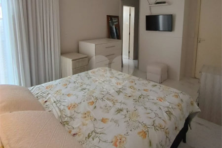 Casa à venda com 3 suítes no condomínio Granja Deolinda, Sorocaba - SP