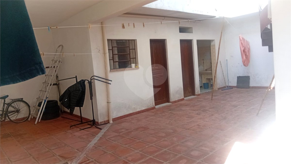 Casa à venda ou para alugar com 7 quartos, sendo 1 suíte,  em Vila Mogilar, Mogi das Cruzes, SP