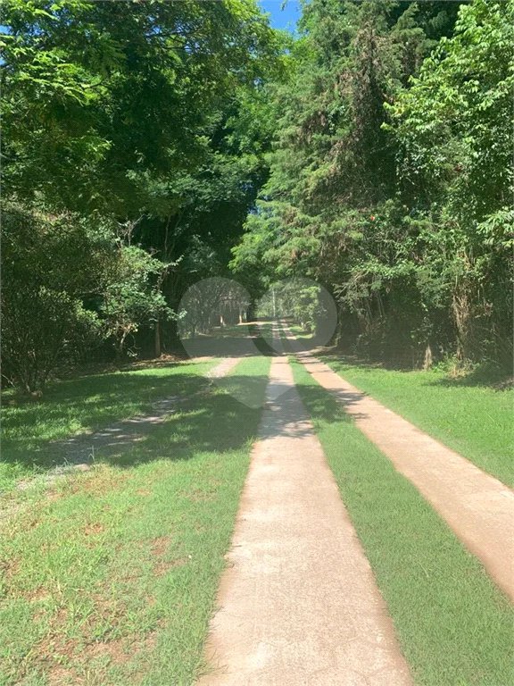 Casa à venda com 10 quartos, sendo 3 suítes, no condomínio Chácaras Campo Verde, Campo Limpo Paulista - SP
