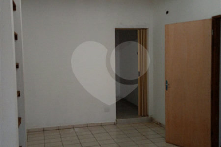 Casa à venda com 3 quartos, sendo 1 suíte,  em São Roque Country Club I, Mairinque, SP