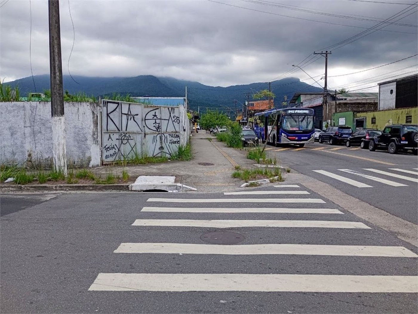 Terreno Comercial para venda e locação, Jardim Rio Branco, São Vicente - TE0006.