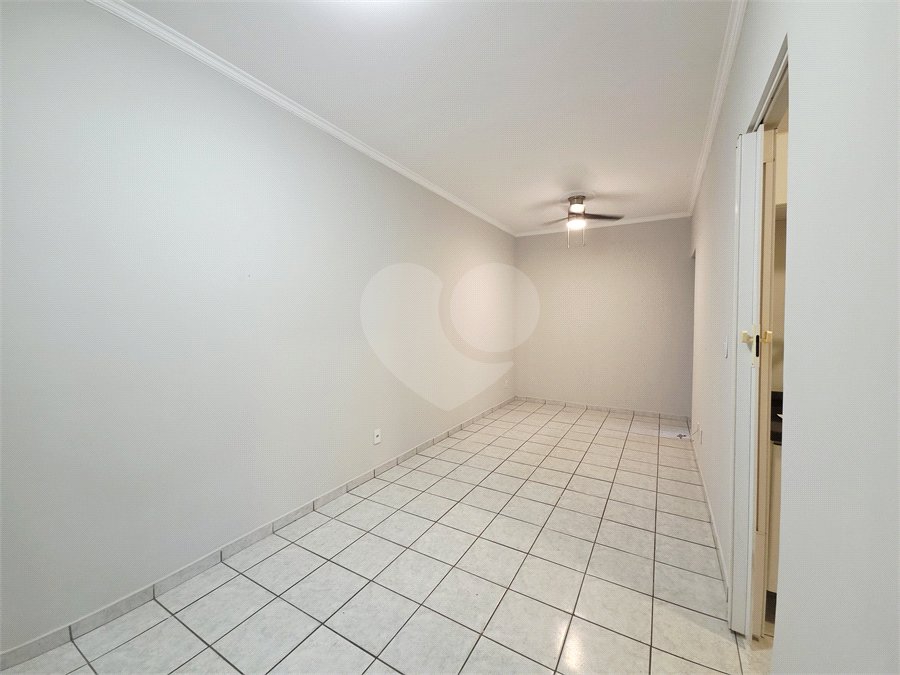 Casa à venda com 3 quartos, sendo 1 suíte, no condomínio Parque das Árvores, Sorocaba - SP