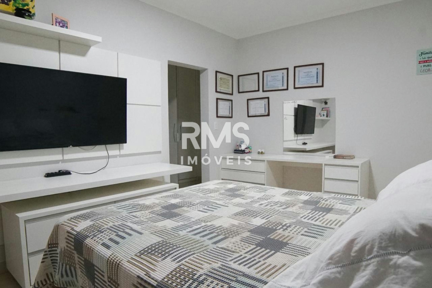 Casa à venda com 3 suítes no condomínio PALMEIRAS IMPERIAIS, Salto - SP
