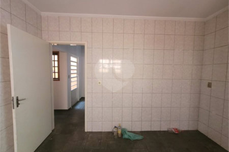 Casa à venda com 3 quartos, sendo 1 suíte, em Vila Vitório Mazzei, São Paulo, SP