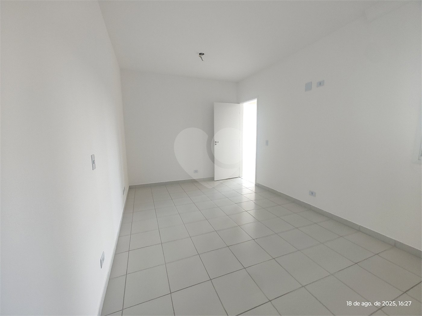 Apartamento para alugar com 2 quartos em Jardim das Palmeiras, Atibaia, SP