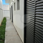 Casa à venda com 4 quartos, sendo 3 suítes, no condomínio Residencial Mont'alcino, Valinhos - SP