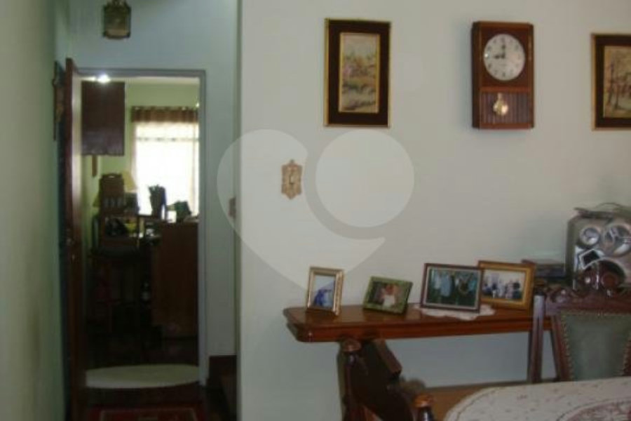 Sobrado à venda com 3 quartos, sendo 1 suíte, em Parada Inglesa, São Paulo, SP