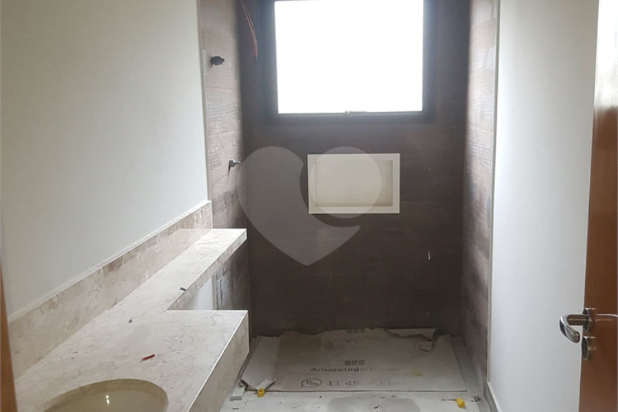 Casa à venda com 3 suítes no condomínio Shamba 01, Atibaia - SP