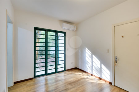 Casa para alugar com 5 quartos, sendo 3 suítes,  em Chácara Monte Alegre, São Paulo, SP