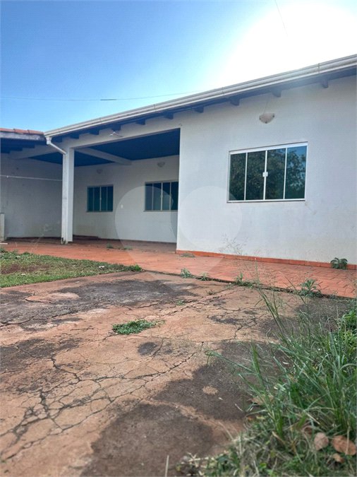 Casa à venda com 2 quartos em Jardim das Rosas, Ponta Porã, MS