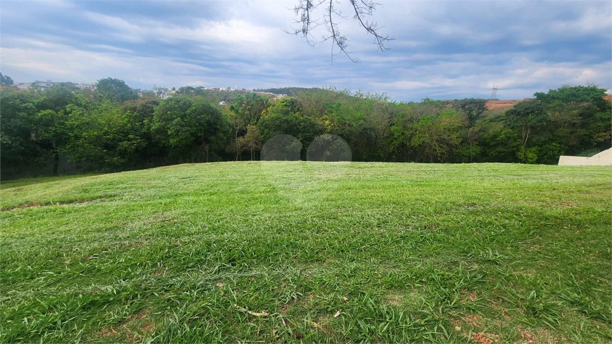 Terreno à venda no Condomínio Reserva Santa Isabel – Louveira/SP | 828,95 m² | Fundo para área verde