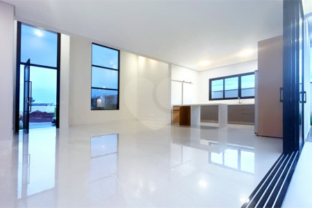 Casa à venda com 3 quartos, sendo 1 suíte, no condomínio Jardim Residencial Dona Maria José, Indaiatuba - SP