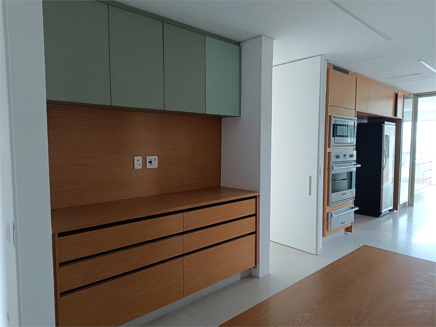 Apartamento à venda ou para alugar com 3 suítes em Pinheiros, São Paulo, SP