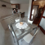 3 AMPLAS SUITES MAIS ECRITORIO MUITO VERDE E AMPLO QUINTAL