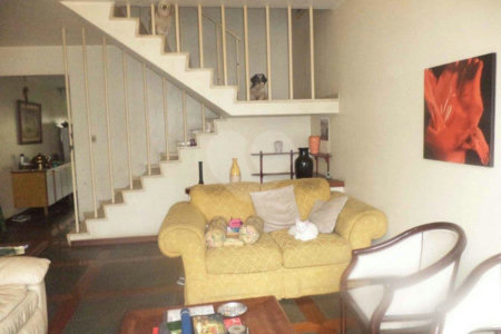 Sobrado à venda com 2 quartos em Chácara Santo Antônio (zona Sul), São Paulo, SP