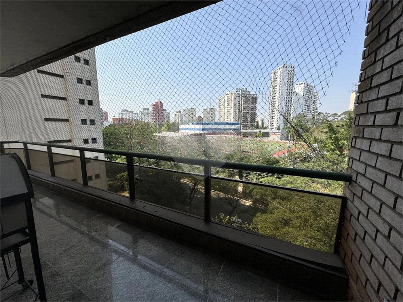 Apartamento à venda com 4 quartos, sendo 2 suítes,  em Vila Suzana, São Paulo, SP