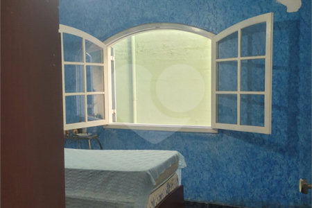 Casa de Vila à venda com 1 suíte em Vila Áurea, Poá, SP
