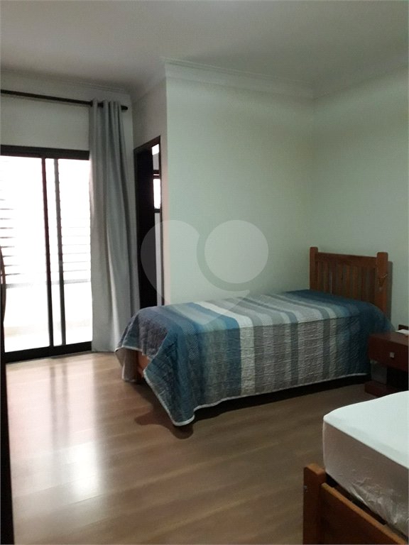 Casa Térrea à venda com 3 quartos, sendo 1 suíte,  em Vila Áurea, Poá, SP