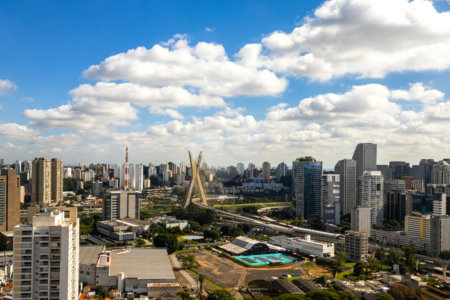 Casa à venda com 3 quartos, sendo 1 suíte, em Vila Cordeiro, São Paulo, SP