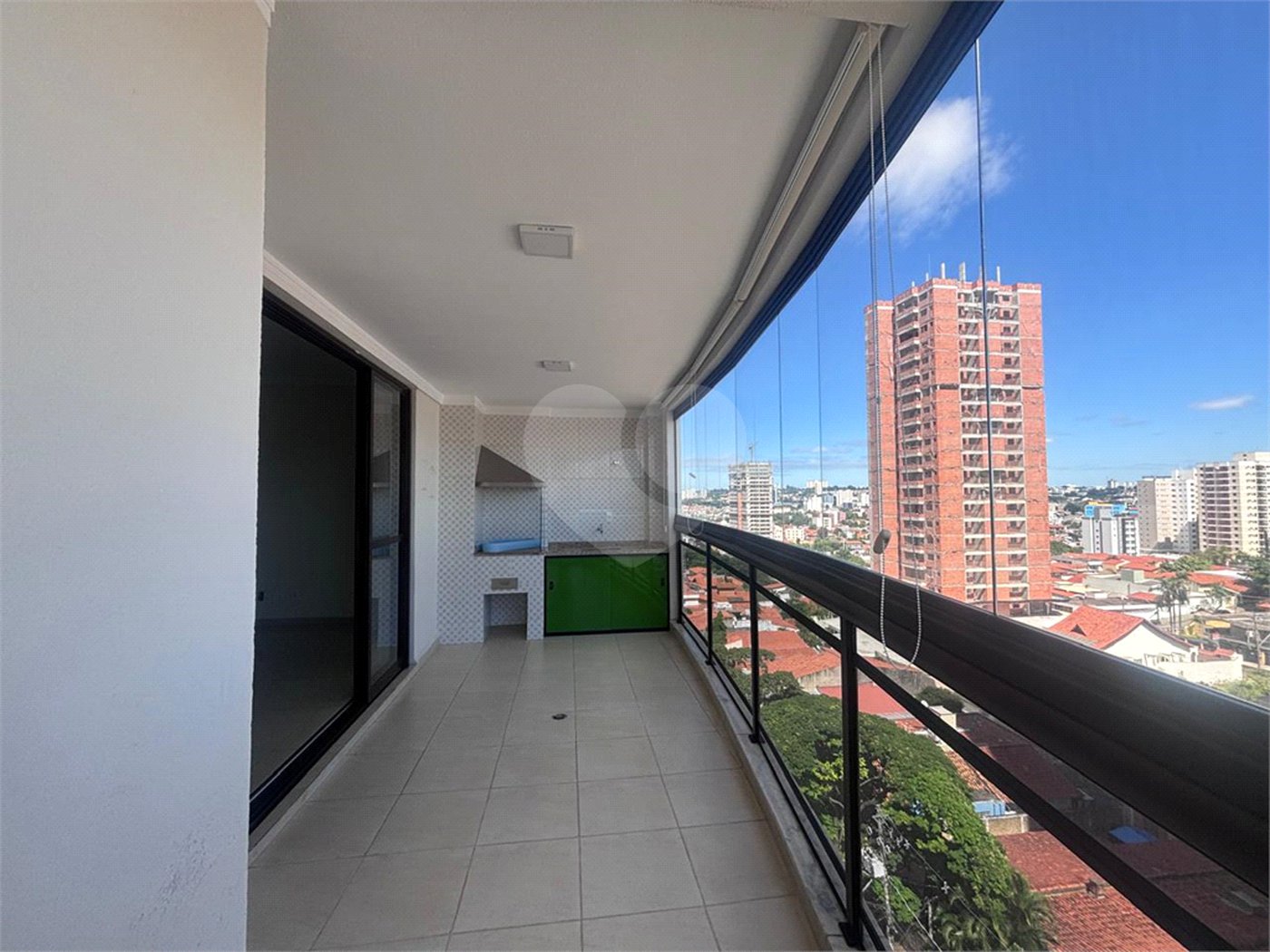 Apartamento à venda com 3 quartos, sendo 1 suíte,  em Vila Independência, Sorocaba, SP