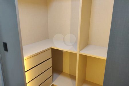 Casa à venda com 3 quartos, sendo 1 suíte,  no condomínio Madre Maria Vilac, Valinhos - SP