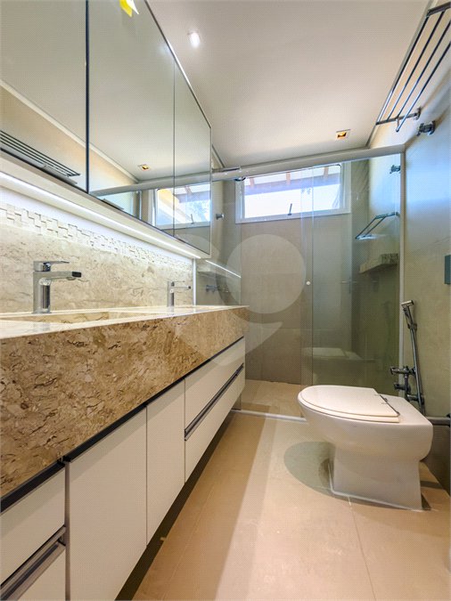 Casa à venda com 4 suítes no condomínio Villa Borghese, Indaiatuba - SP