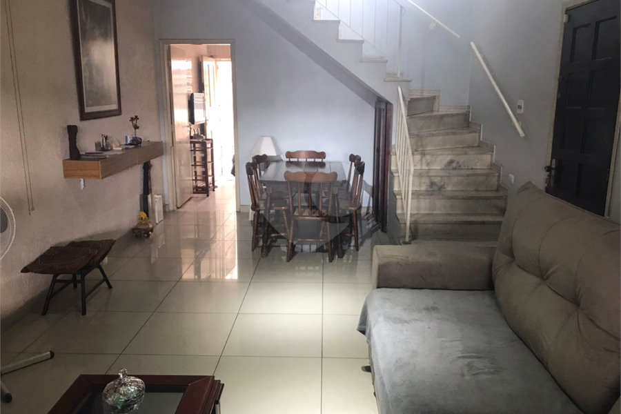 Sobrado à venda com 3 quartos em Vila Guilherme, São Paulo, SP