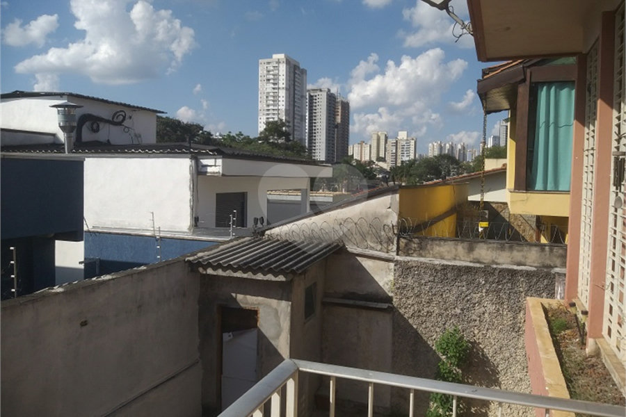 Casa à venda com 4 quartos, sendo 1 suíte, em Vila Galvão, Guarulhos, SP