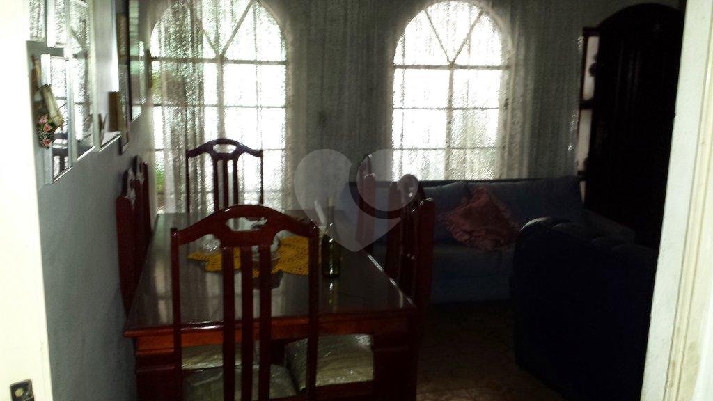 Casa à venda com 3 quartos, sendo 1 suíte, em Itaquera, São Paulo, SP