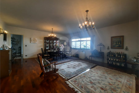 Casa à venda com 4 quartos, sendo 3 suítes,  em Jardim Marajoara, São Paulo, SP
