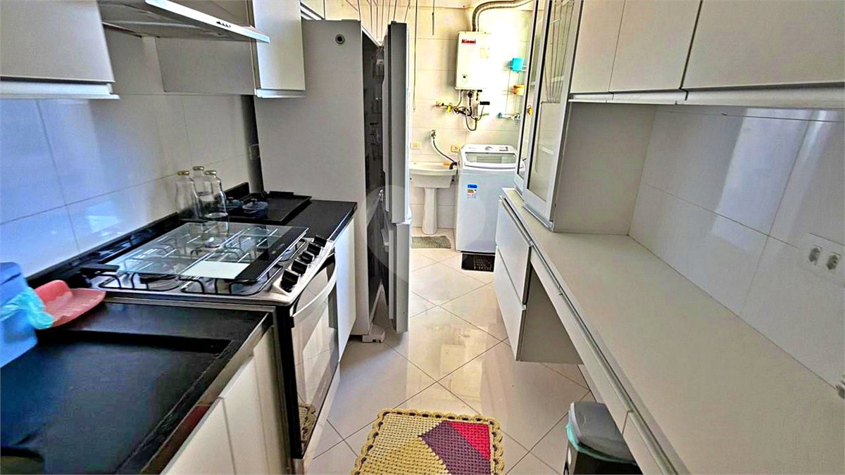 Apartamento à venda com 3 quartos, sendo 1 suíte, em Santo Amaro, São Paulo, SP