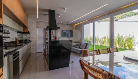 Casa Térrea à venda com 3 suítes em Alto da Boa Vista, São Paulo, SP