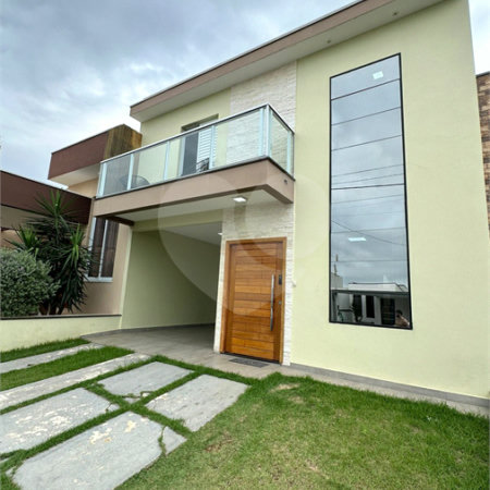 Casa à venda com 3 suítes no condomínio Vila Ytu, Indaiatuba - SP